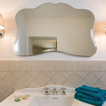 Elettra 12&2 By Marche San Costanzo